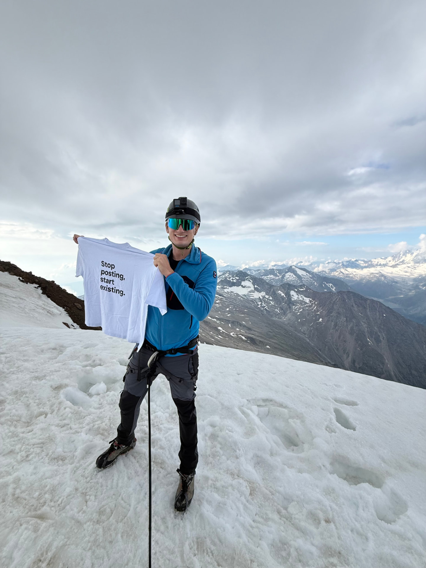 Frédéric en haute montagne, sur un glacier